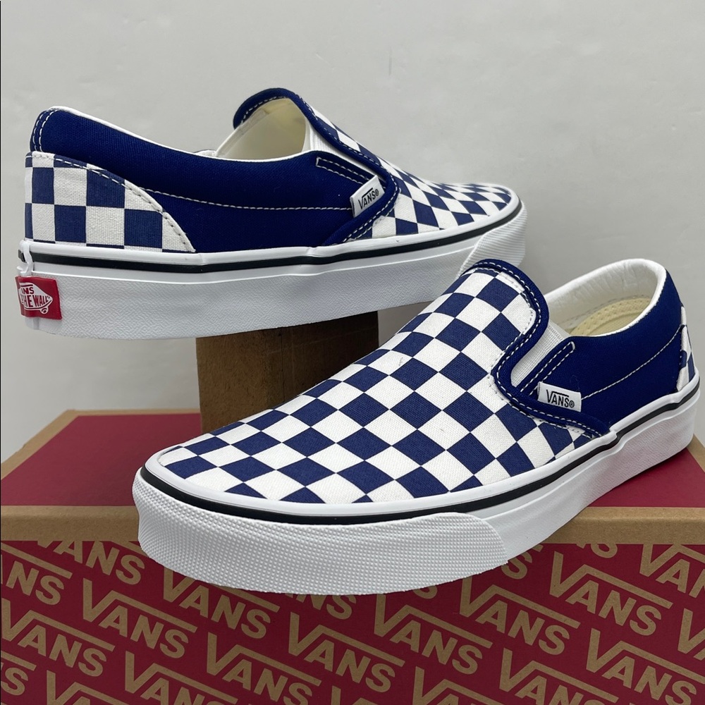 Vans WMNS Classic Slip-On
Color Theory Checkerboard
VN000BVZBYM Sneakers Beacon - Picture 9 of 16